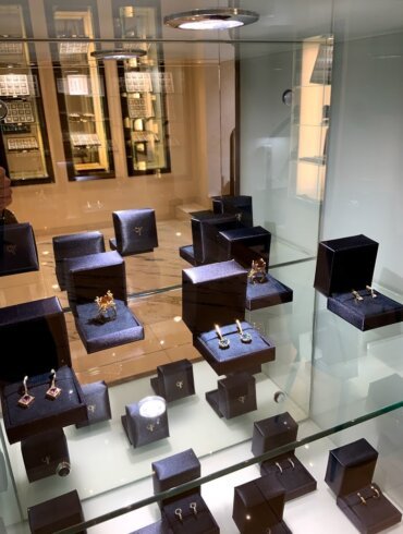 Turime ekspozicijoje. Parduodame.